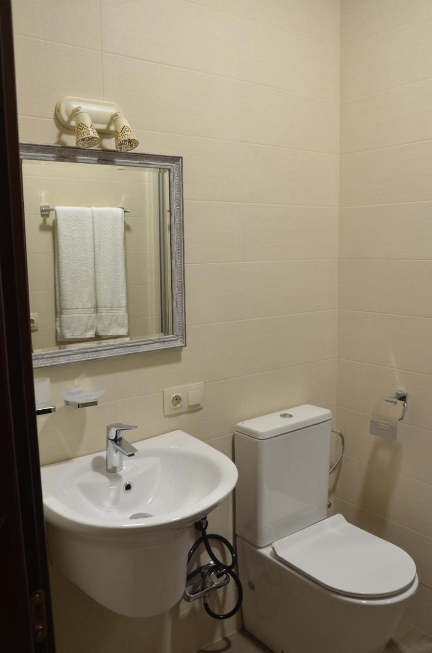 Hotel Griboedov Tiflis Dış mekan fotoğraf